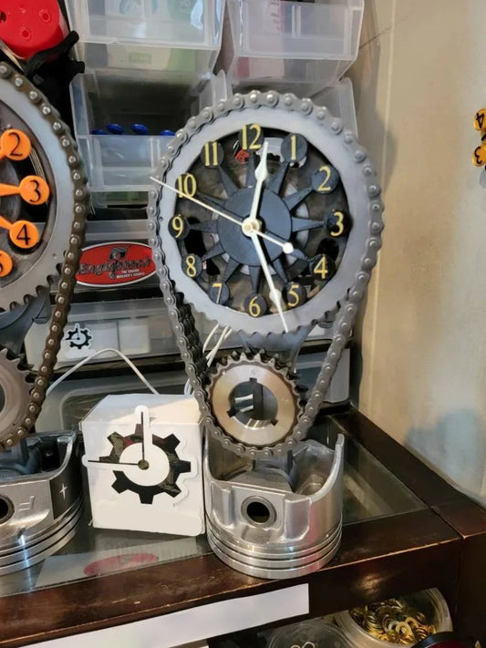 🔥2025 New Year Hot Sale🎁MOTORIZED ROTATING CHAIN CLOCK